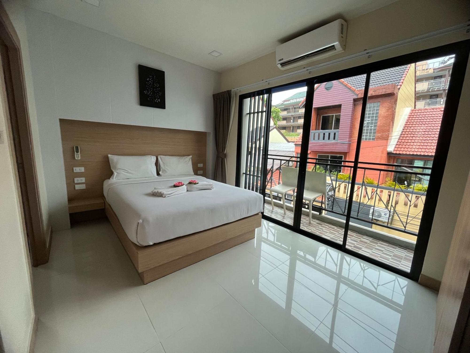 I Am O'Tel Patong Managed By Priew Wan Guesthouse Экстерьер фото